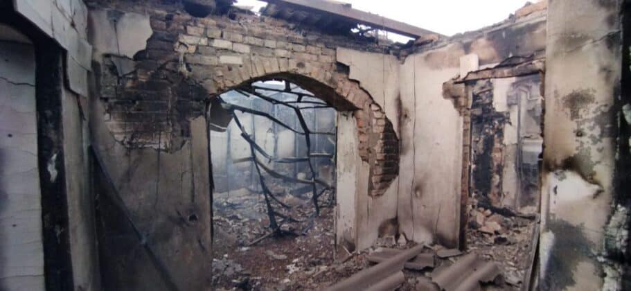 Пожежі, руйнування і загибла худоба на Дніпропетровщині