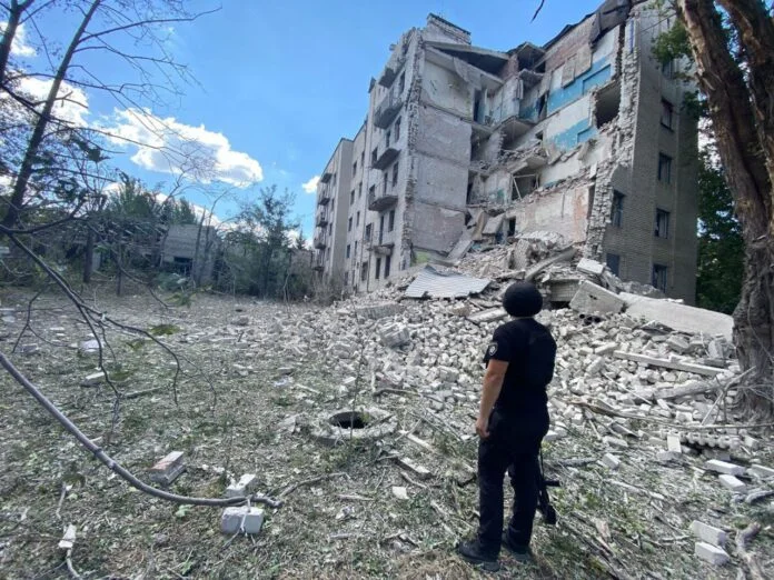 росіяни скинули бомби на Костянтинівку: загинули жінки