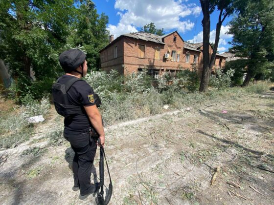 росіяни скинули бомби на Костянтинівку: загинули жінки