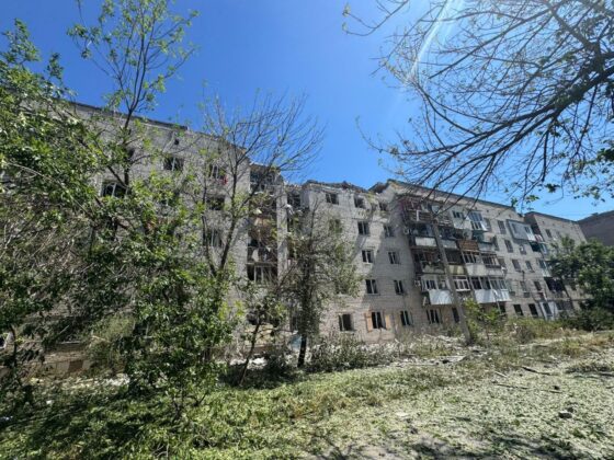 росіяни скинули бомби на Костянтинівку: загинули жінки