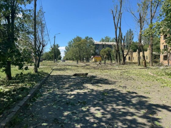 росіяни скинули бомби на Костянтинівку: загинули жінки