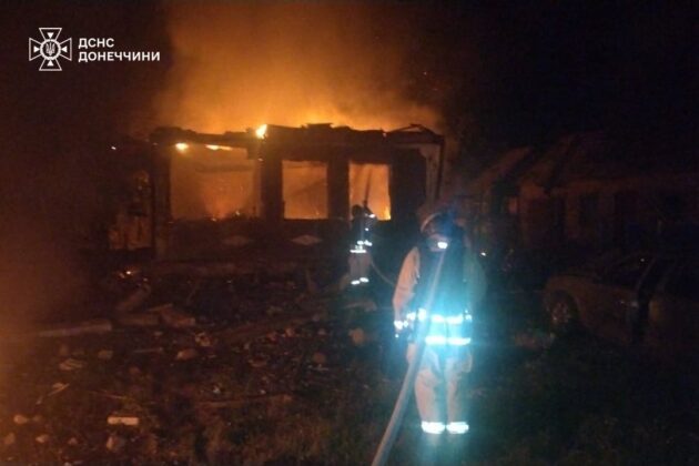 Слов’янськ під обстрілом: пошкоджено школи та будинки, є поранені