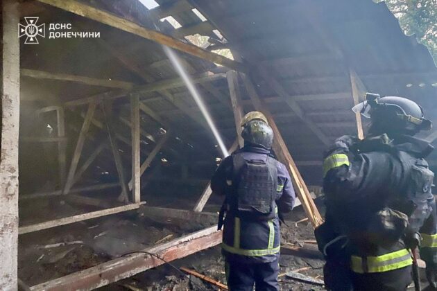 Слов’янськ під обстрілом: пошкоджено школи та будинки, є поранені