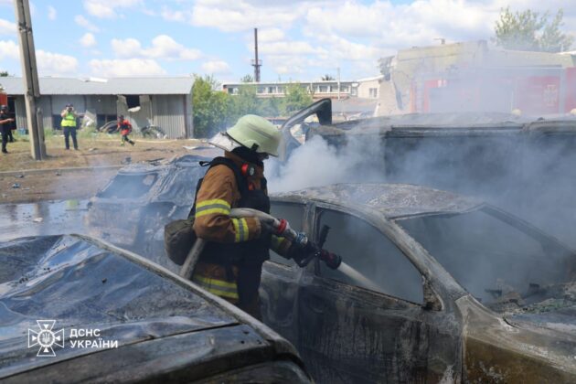 Харків під авіаударом: зруйновані будинки, поранені діти
