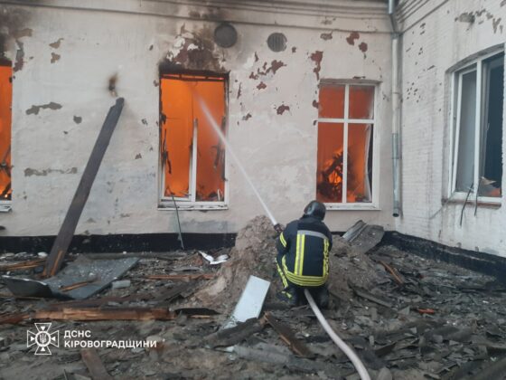 Нічна повітряна атака: Кропивницький під ударом дронів
