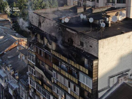 Ракетний удар по Києву: двоє загиблих, десятки поранених