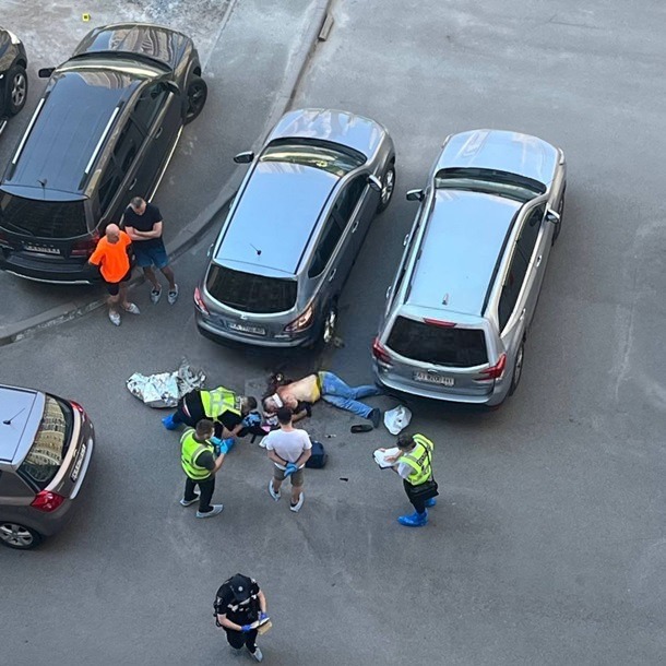 У Києві в Голосіївському районі розстріляли полковника СБУ