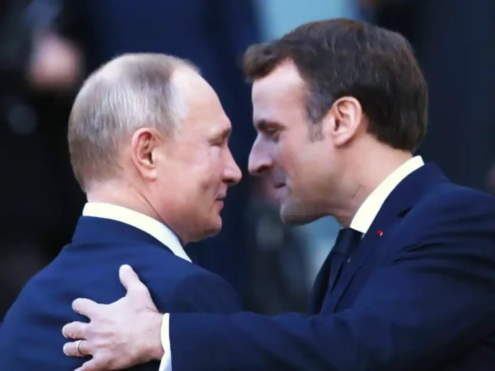 Макрон зізнався про марний контакт із путіним