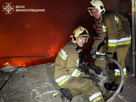 Миколаїв під обстрілом: безпілотники влучили по підприємствах