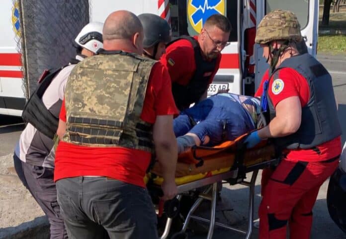 Удар по Нікополю: зруйновані будівлі, є жертви серед мирного населення