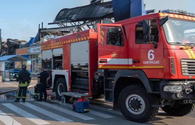 Удар по Дніпру: загинули троє, багато руйнувань