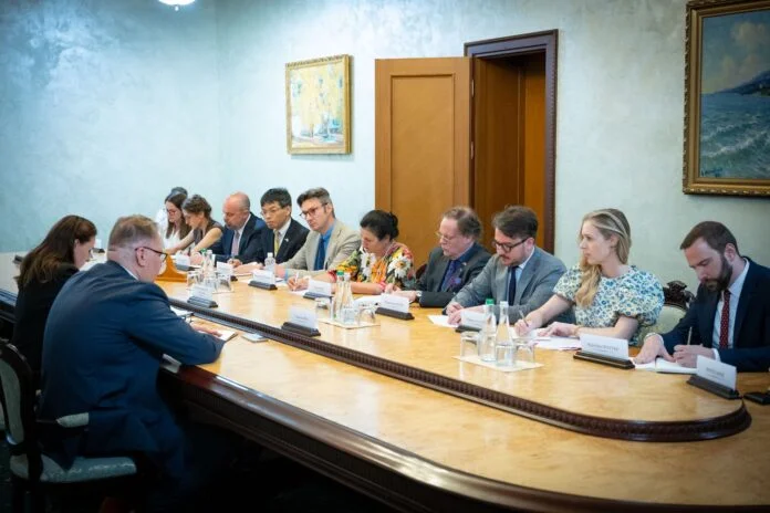 Свириденко пояснила послами G7 дії Зеленського щодо НАБУ і САП