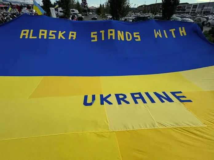 Мітинг в Анкориджі зібрав тисячу людей на підтримку України