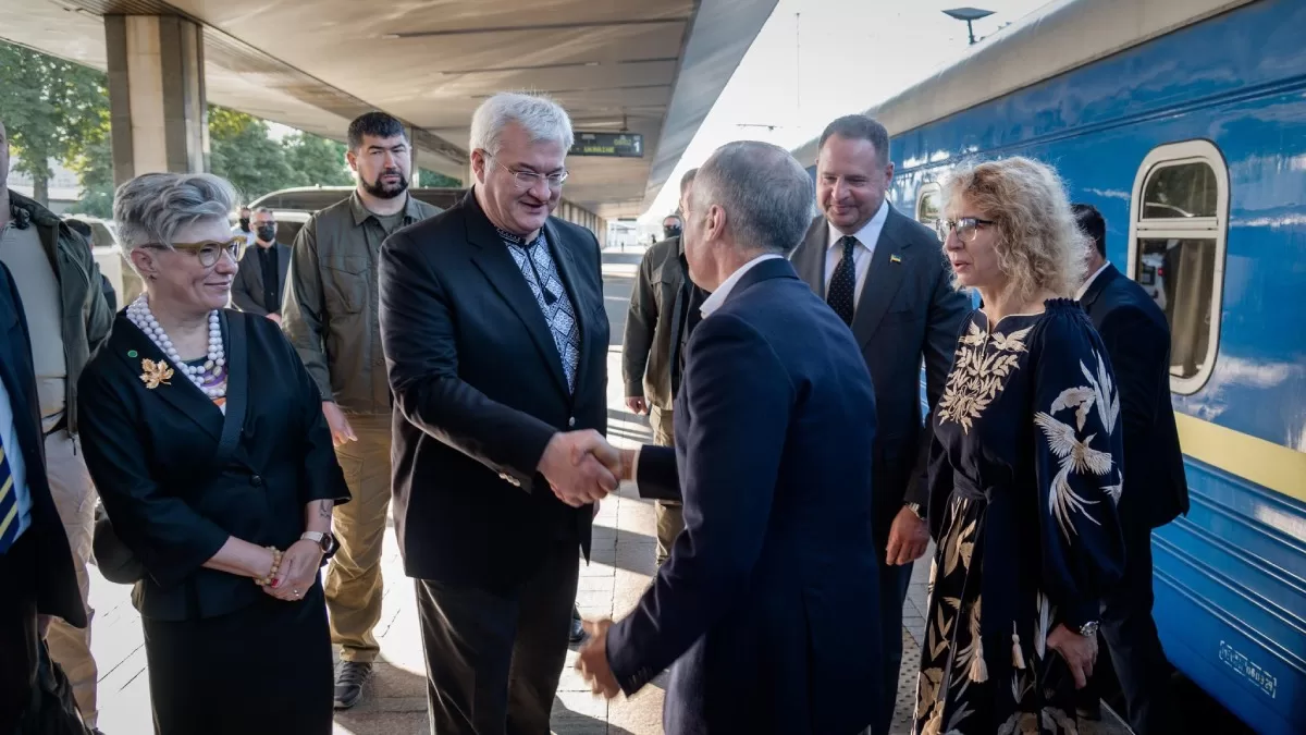 Прем’єр Канади Марк Карні прибув до Києва на День Незалежності України