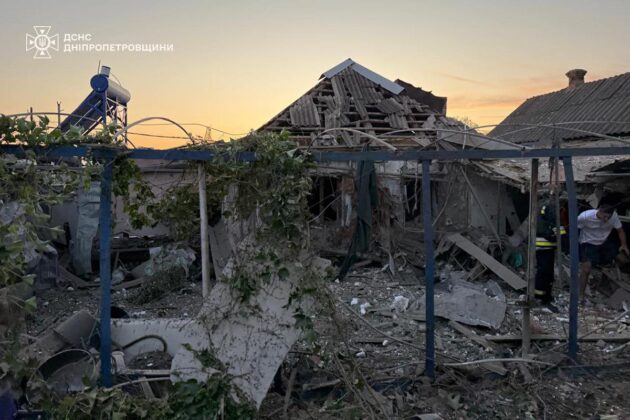 Ворог атакував Дніпро та Нікопольський район: є загиблі та поранені