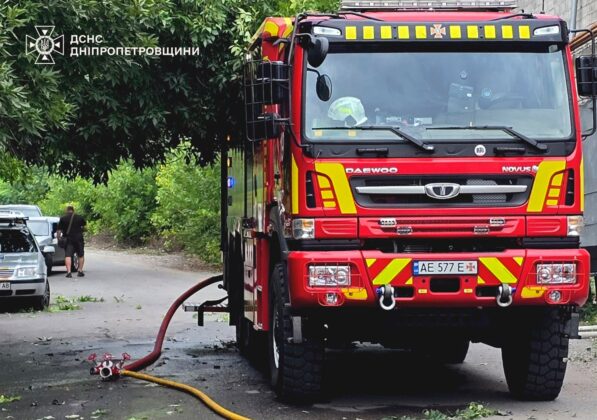 Ворог атакував Дніпро та Нікопольський район: є загиблі та поранені