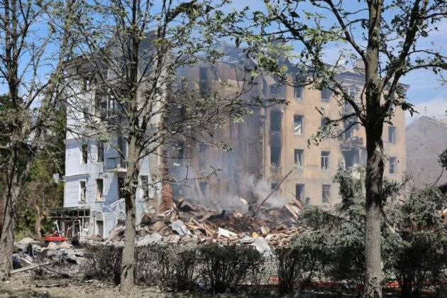 З-під завалів у Краматорську дістали ще двох жертв обстрілу