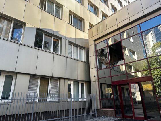 Російський удар пошкодив Представництво ЄС у Києві