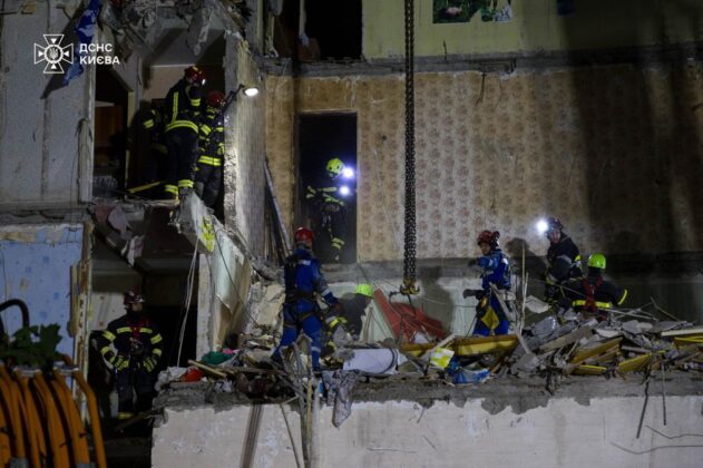 У Києві після ракетного удару знайшли ще тіла: загиблих вже 31