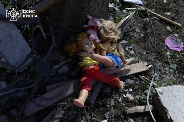 У Києві після ракетного удару знайшли ще тіла: загиблих вже 31