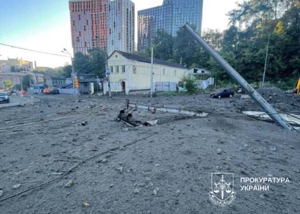 Наслідки російського удару по Києву: багато загиблих, в тому числі й дітей