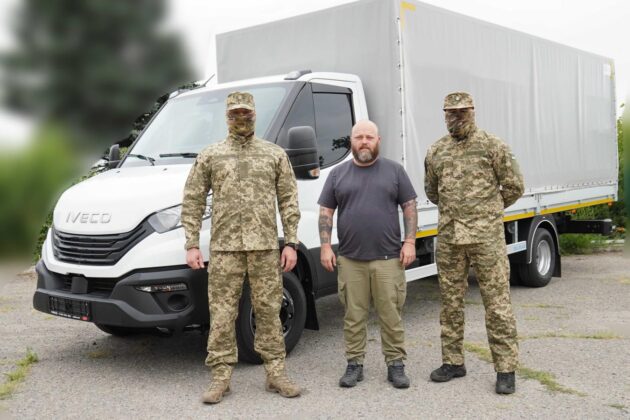 Військові на передовій отримали розвідувально-ударні комплекси від Луганської ОВА