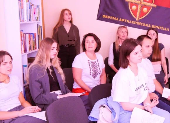 Олексій Харченко провів зустріч із молодіжними лідерами Луганщини
