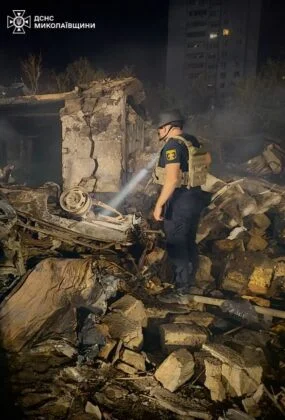Удар по Миколаєву: вогонь, руйнування та поранені цивільні