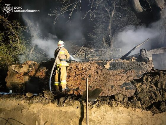 Удар по Миколаєву: вогонь, руйнування та поранені цивільні