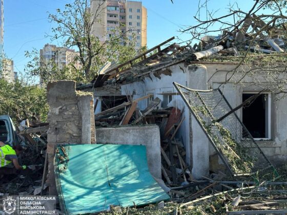 Удар по Миколаєву: вогонь, руйнування та поранені цивільні