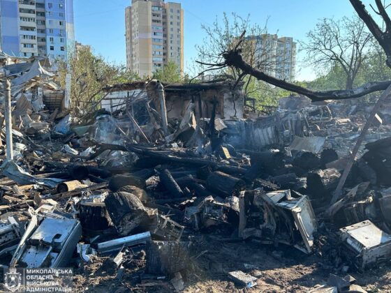 Удар по Миколаєву: вогонь, руйнування та поранені цивільні
