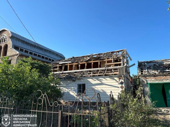 Удар по Миколаєву: вогонь, руйнування та поранені цивільні