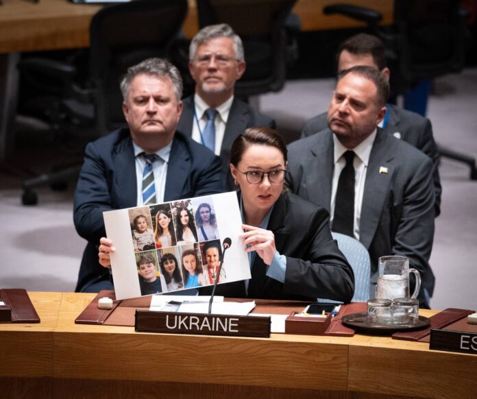 В ООН показали фото загиблих дітей від обстрілів рф