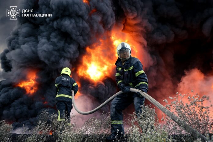 На Полтавщині триває ліквідація пожеж після російської атаки