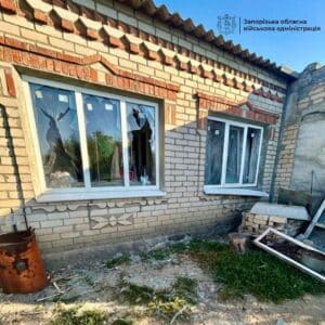 Ворожі обстріли Запоріжжя: серед поранених – однорічна дитина і літні люди