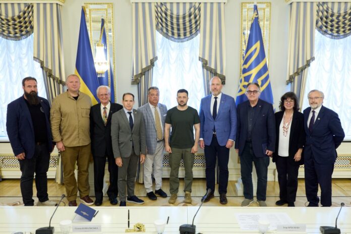 Відомі перші країни, дозволені для множинного громадянства