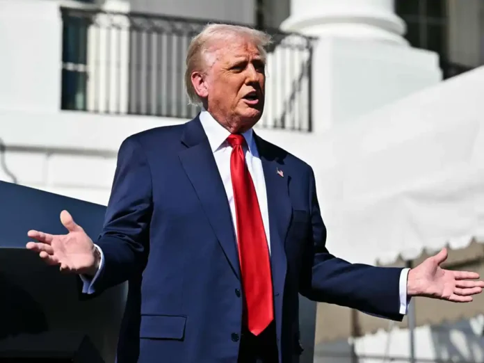 Трамп планує найближчим часом знати, що відбувається