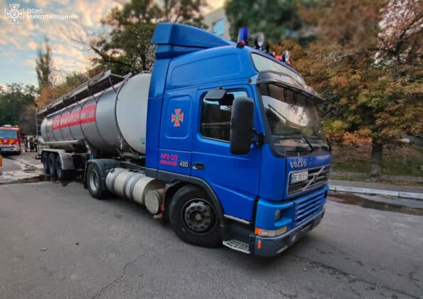 російські війська атакували Миколаїв та область балістикою й безпілотниками