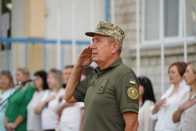 Луганський військовий ліцей відзначив День знань: першокурсники отримали свої перші погони