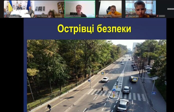 Для школярів Луганщини провели заняття «Безпечна дорога дитинства»