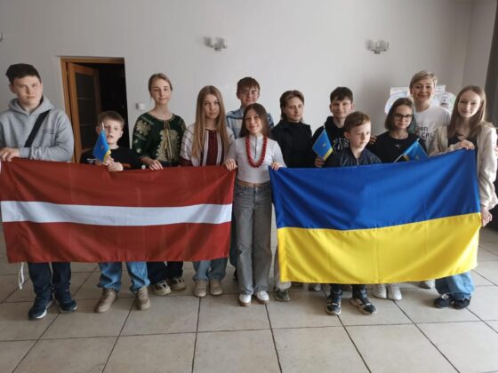 Діти пільгових категорій з Новоайдарської громади відпочили в Україні та за кордоном