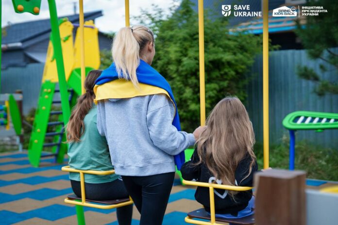 В Україну повернули дітей у межах ініціативи Bring Kids Back UA