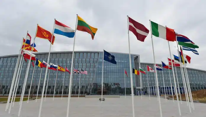 Польща обговорює залучення НАТО до перехоплення російських дронів над Україною