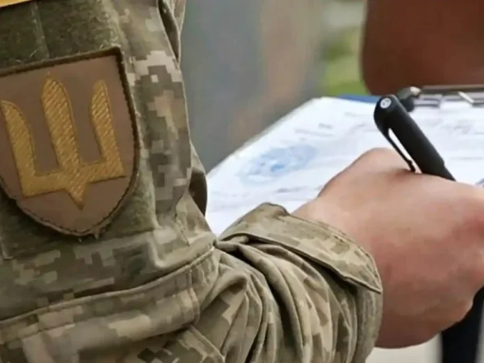 У Києві чоловік вкусив поліцейського під час перевірки з ТЦК