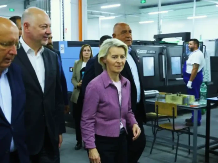 Фон дер Ляєн: третина зброї для України від ЄС надходить з Болгарії