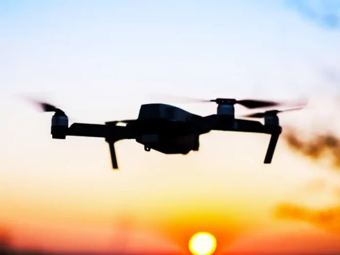 У Норвегії біля аеропорту Бреннейсунн помітили невідомий дрон