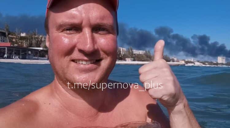 В окупованій Феодосії палає нафтобаза: дим видно на 12 км