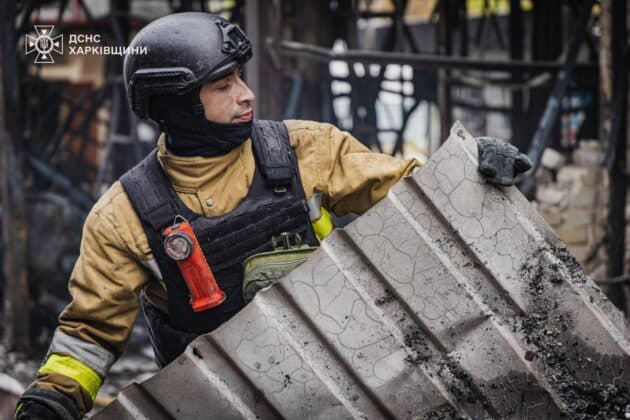Вночі рф вдарила по Харкову КАБами та балістикою