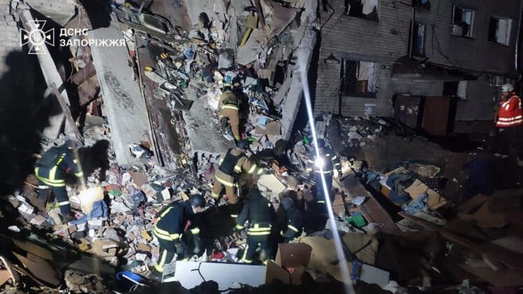 росія атакувала Запоріжжя: загинула людина, багато поранених