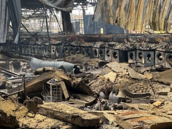 Наслідки потужної пожежі в окупованому Донецьку після вибухів